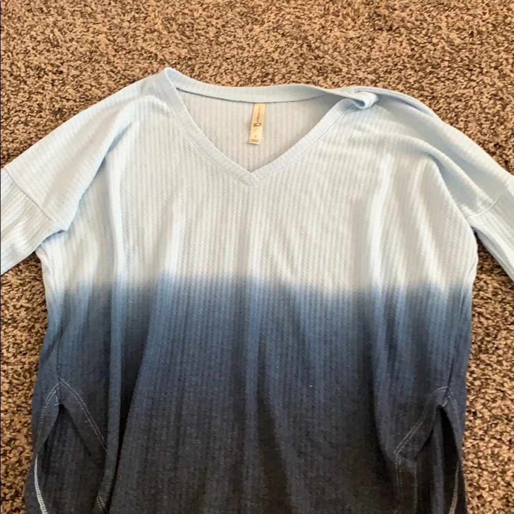 Long sleeve tee